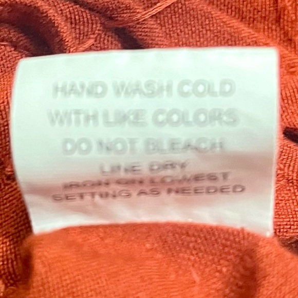 Notations Lady’s Burnt Orange Top; Size Medium - Picture 8 of 8